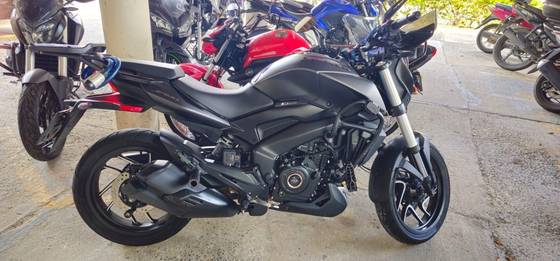 BAJAJ DOMINAR 400 BAJAJ DOMINAR 400